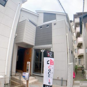 岸和田市上野町西に駐車3台OKの築5年ピカピカ中古戸建がでました♪