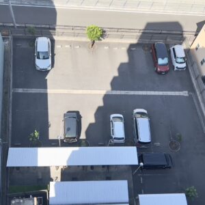 ★マンションでは車庫の確保が難しいのですがR7年10月時点は6台の空きがあります（機械式じゃありません平面です）