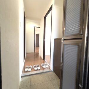 ★エレベーターのすぐ近くのお部屋です。写真は玄関になります。