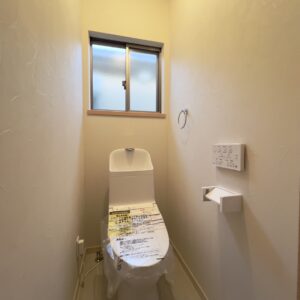 １階、2階にトイレが有ります