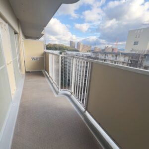 ●明るい南向きのバルコニー