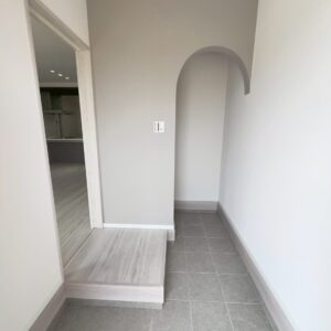 ①アーチが可愛い玄関