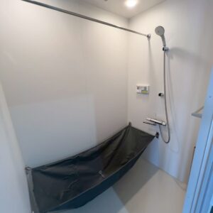 シャワールームとしてもOKですし、お湯にもつかれます
