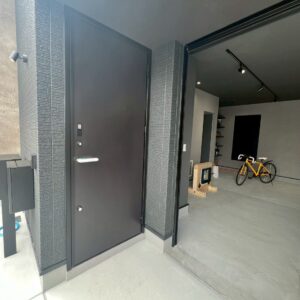 こちらは玄関になります。